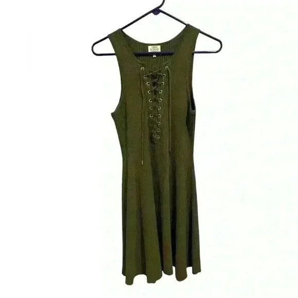 TORN BY RONNY KOBO Medium LACE UP TEXTURED FIT AND FLARE SLEEVELESS DRESS OLIVE - Picture 3 of 10